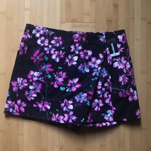 Express Shorts - Express cotton/spandex skort. Express Shorts - Express cotton/spandex skort.